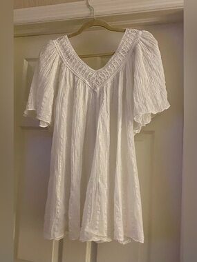 Fashion White Gauze Greek Style Swimsuit Coverup or Tunic Top w/V-Neck One Size